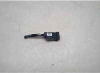  Разъем AUX/USB Toyota Sienna 3 2010-2020 20668317 #1