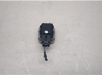 84963AE010 Кнопка открывания замков дверей Toyota Sienna 3 2010-2020 20668341 #2