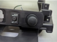  Кронштейн магнитолы Mitsubishi Outlander 2012-2021 20689868 #2