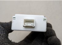  Блок управления дверьми Toyota Sequoia 2008- 20700663 #3