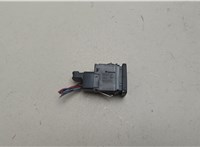 3C0927225C Кнопка стояночного тормоза (ручника) Volkswagen Passat 6 2005-2010 20802030 #1