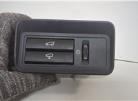 CPLA11654AA Кнопка открывания багажника салонная Land Rover Range Rover 4 2012-2021 20859379 #1