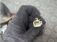 63032XA00A Замок багажника Subaru Tribeca (B9) 2004-2014 20916683 #3