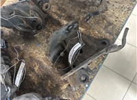 554309U00A, 554299U00A Кронштейн балки подвески Nissan Note E11 2005-2013 20938999 #1