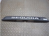 768010C040G0 Накладка крышки багажника (двери) Toyota Sequoia 2007-2022 21050442 #6