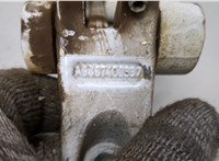 Петля двери Mercedes Sprinter 2006-2018 21363784 #4