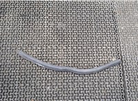  Уплотнитель Mercedes C W204 2007-2013 8331476 #1