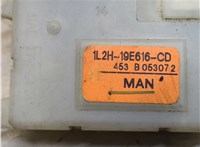 1L2H19E616CD Электропривод заслонки отопителя Ford Explorer 2006-2010 8440630 #4