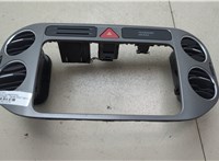 5m0858071k Рамка под магнитолу Volkswagen Tiguan 2007-2011 8611675 #2
