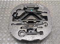  Набор инструментов штатный Hyundai Veloster 2011- 8821160 #1