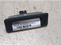  Кнопка открывания багажника Skoda Yeti 2009-2014 9168420 #1