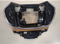 23199145 Рамка под магнитолу Chevrolet Volt 2015-2019 9185526 #1