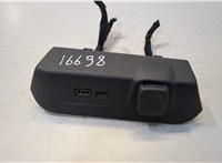 13549941 Разъем AUX/USB Chevrolet Trax 2023- 9188035 #1