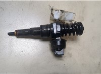  Форсунка топливная Volkswagen Passat 5 2000-2005 9310724 #1