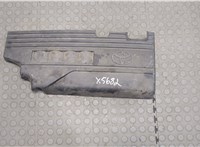  Накладка декоративная на ДВС Toyota Yaris 2011-2014 9390873 #1