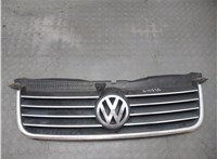  Решетка радиатора Volkswagen Passat 5 2000-2005 9400030 #1