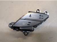  Кнопка обогрева сидений Hyundai Veloster 2011- 9475685 #1