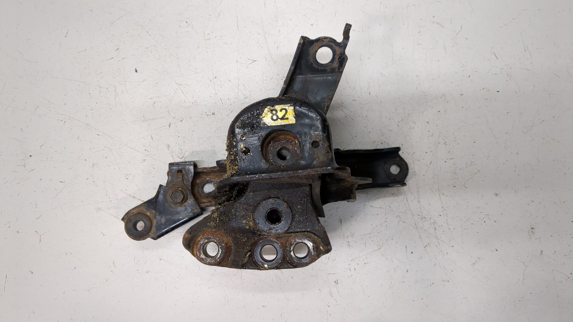 ПодушкакреплениядвигателяToyotaUrbanCruiser,артикул20013646