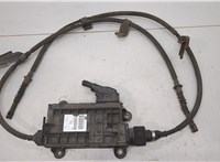  Электропривод ручного тормоза (моторчик ручника) Toyota Avensis 3 2015-2018 20266900 #1