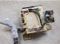  Блок реле Toyota Camry V40 2006-2011 20280084 #2