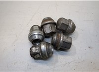  Гайка колесная Dodge Challenger 2008-2014 20289519 #1