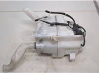  Бачок омывателя Toyota Prius 2009-2015 20298890 #2