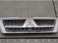  Решетка радиатора Mitsubishi Pajero / Montero 2000-2006 20318386 #1